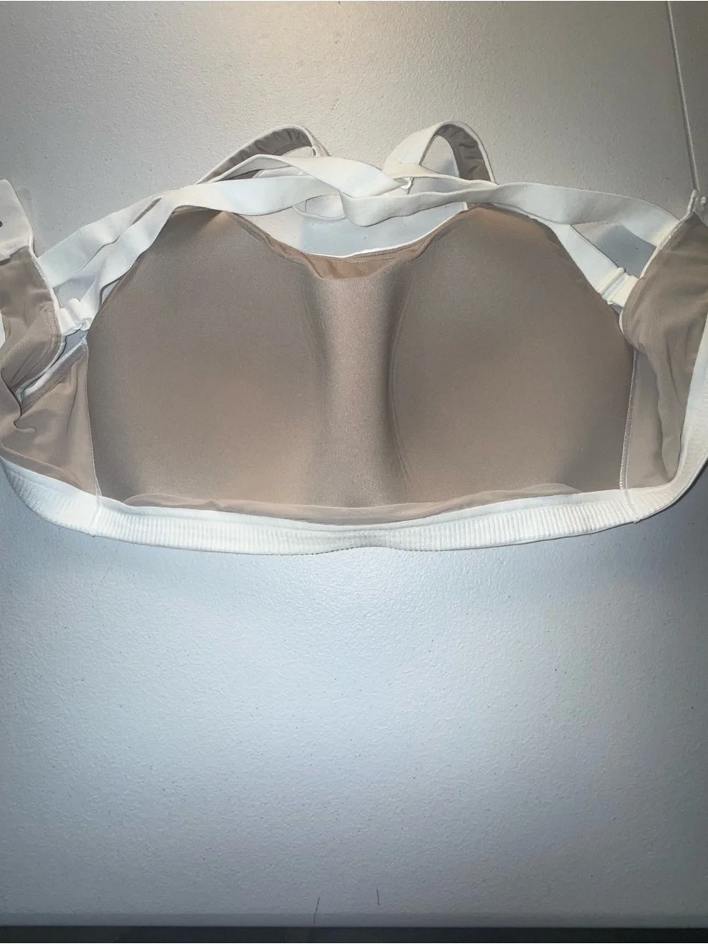 Lululemon Free To Be Strappy Bra White Size 40C yoga gym sports bra